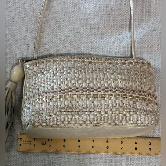 Vintage 1980s Sharif Gold & off whiteMetallic Woven LeatherShoulder Bag - Picture 14 of 16